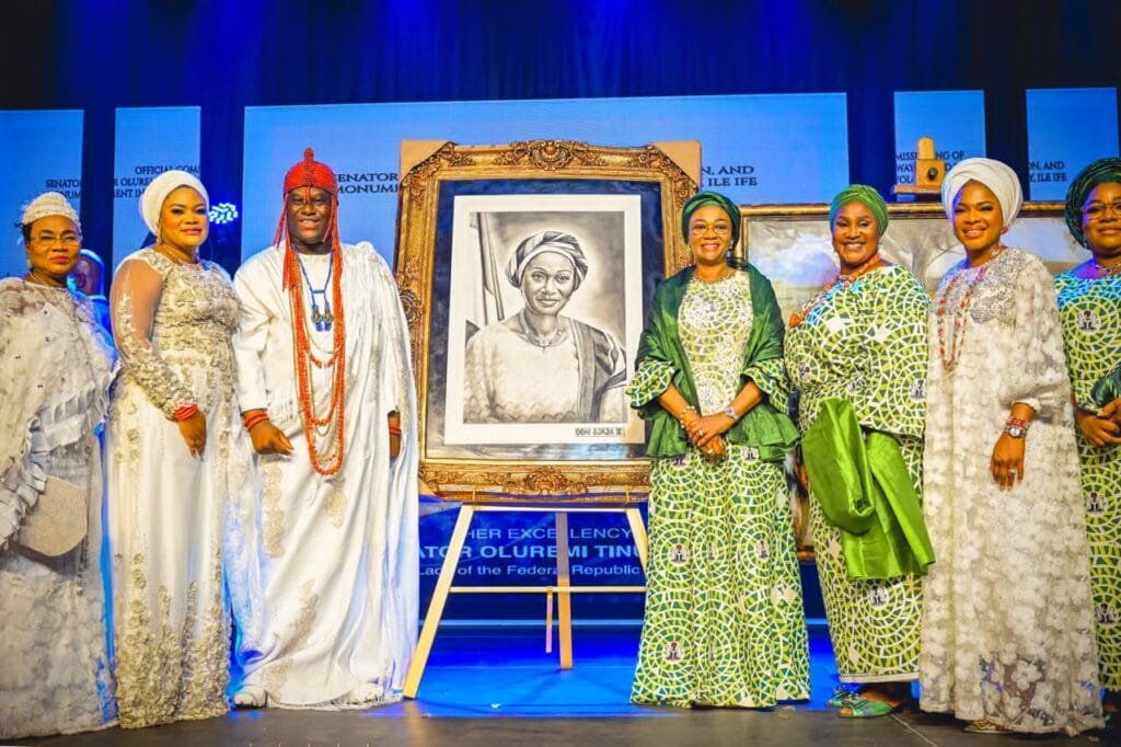NIGERIA'S FIRST LADY, OLUREMI TINUBU ASSURES OF PRESIDENTS’ COMMITMEN…