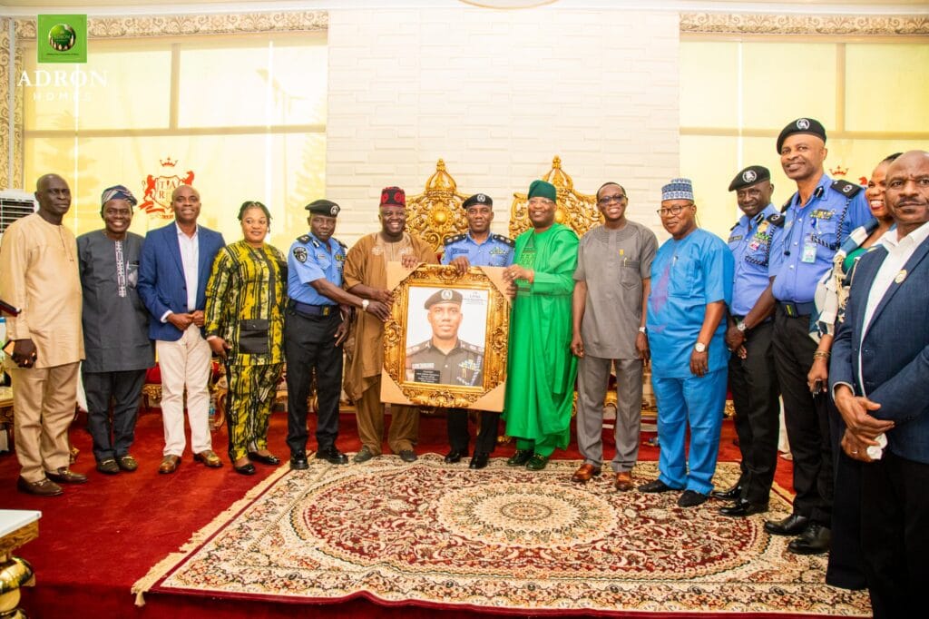 Aare Adetola Emmanuelking Hosts Reception for CP Ogunlowo, Pledges Support for Law Enforcement in Ogun State