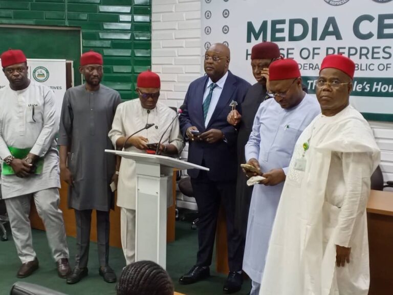 Reps in Enugu defect to APC