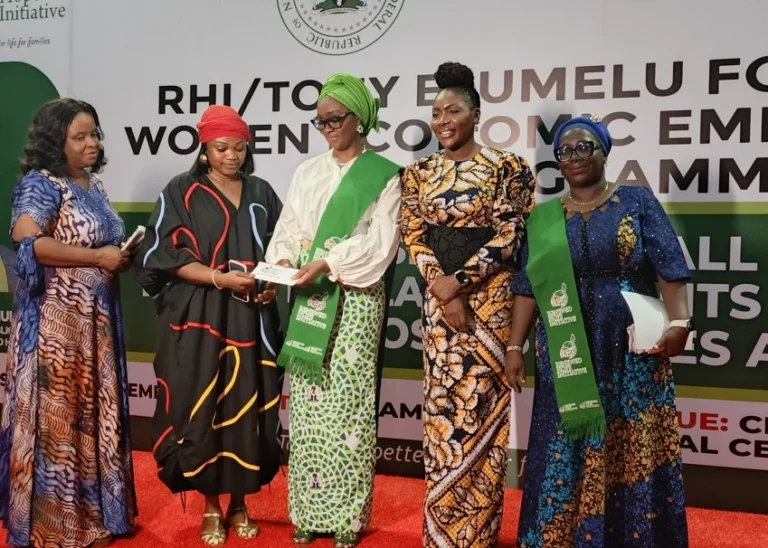 Women Empowerment: Remi Tinubu offers N50m grant to 1,000 Ogun women