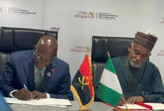 Nigeria, Angola Sign Visa Waiver Agreement for Diplomatic and Official Passport Holders
