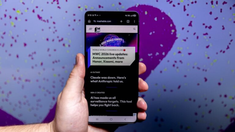 Samsung Launches Galaxy S26 Ultra With Pixel-Level Privacy Display Feature