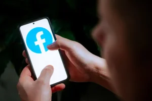 Facebook, Instagram Users Suffer Global Shutout of Accounts, Thousands Complain of Disruptions