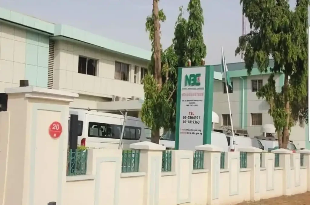 FG Announces 2028 As Date For Final Analogue TV Switch-over