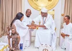 Olanrewaju Omiyinka a.k.a Baba Ijesha Appreciates Ooni Of Ife For Honourary Title, Gift