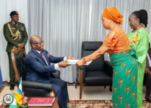 Nigeria Strengthens Relationship With Sierra Leone, Envoy Presents Credentials