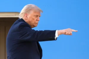 Trump Changes Lake Ontario’s Name to Lake America