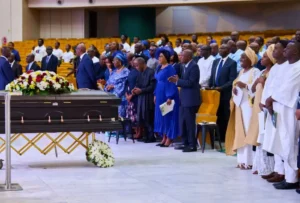 Dignitaries: Osinbajo, Fashola, Florence Ajimobi, Others Attend Kemi Adeosun’s Husband’s Burial Service