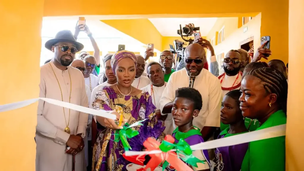 Olu Of Warri And His Queen Renovate Delta School, Keep Hope Alive For Riverine Pupils At the school