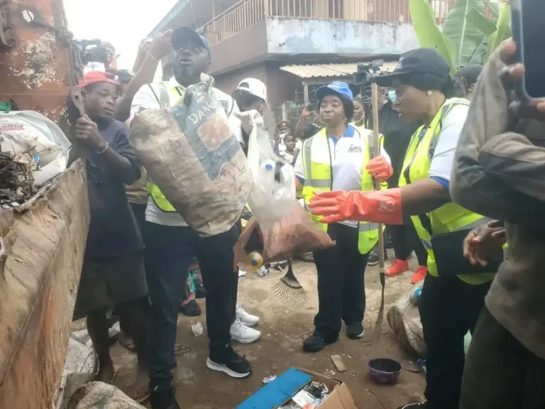 Sanitation Exercise: Sanwo-Olu’s Wife Asks For Patience Over Thrash Collection Drawback