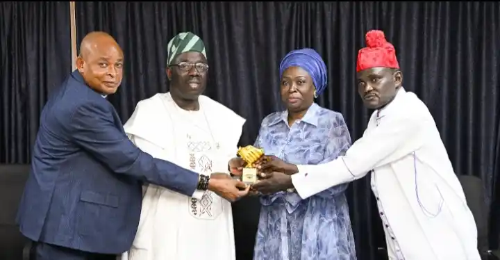 Sanwo-Olu Honours With National Peace And Humanitarian Award